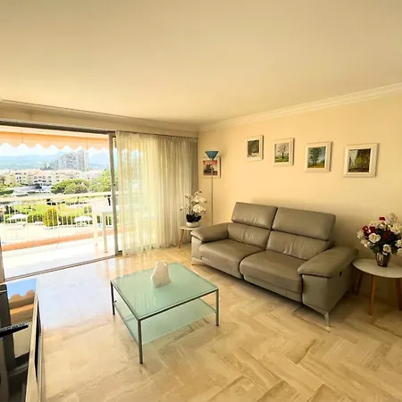 Cannes Marina Vue Exceptionnelle Port Et Piscine Apartamento *