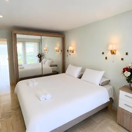 Cannes Marina Vue Exceptionnelle Port Et Piscine Mandelieu